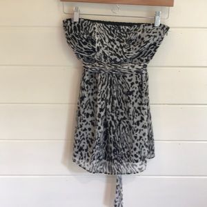 Sleeveless leopard print blouse